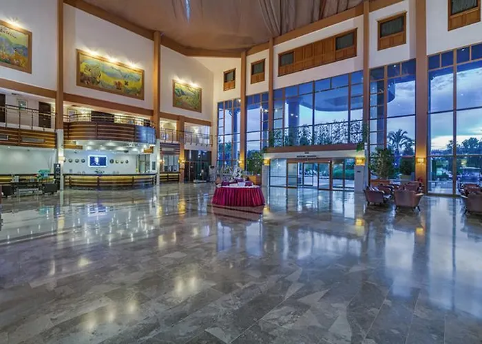 Üdülőközpont Selge & 5*