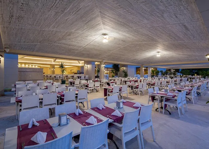 Üdülőközpont Selge & 5*